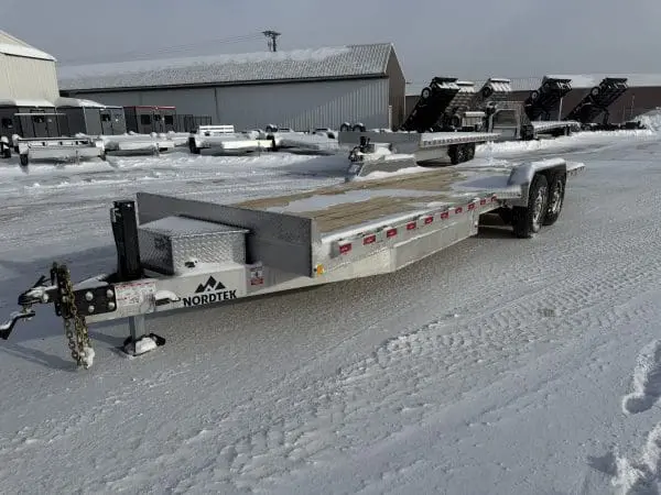 2026 NORDTEK 82X26 HYDRAULIC TILT BED 2-8000LB AXLES ALUM WHEELS, HYDRAULIC JACK 25097