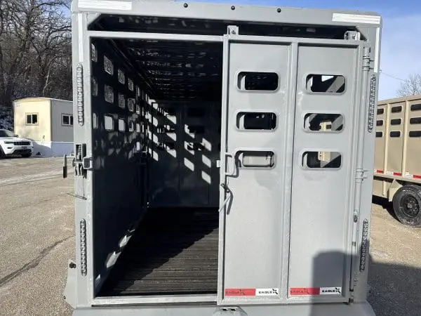 2026 EAGLE X 24'X6'8" LIVESTOCK TRAILER WITH 2-7000LB AXLES RO0835