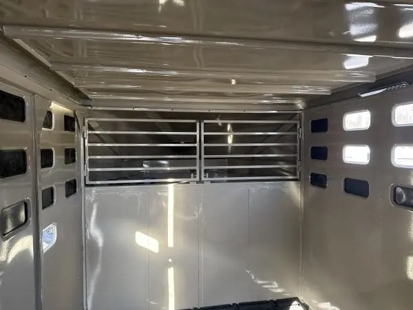 2026 EAGLE X 24'X7' LIVESTOCK TRAILER WITH 2-8000LB AXLES RO0867