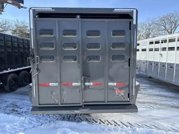 2026 EAGLE X 28'X7' LIVESTOCK TRAILER WITH 3-7000LB AXLES RO0864