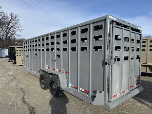 2026 EAGLE X 24'X6'8" LIVESTOCK TRAILER WITH 2-7000LB AXLES RO0835