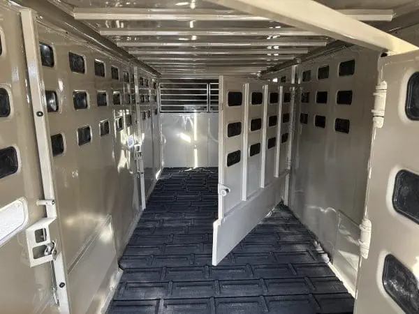 2026 EAGLE X 24'X7' LIVESTOCK TRAILER WITH 2-8000LB AXLES RO0867