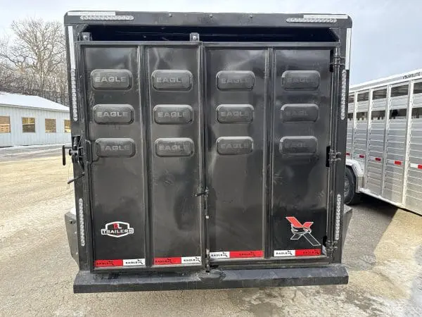 2026 EAGLE X 32'X7' LIVESTOCK TRAILER WITH 3-8000LB AXLES RO0544