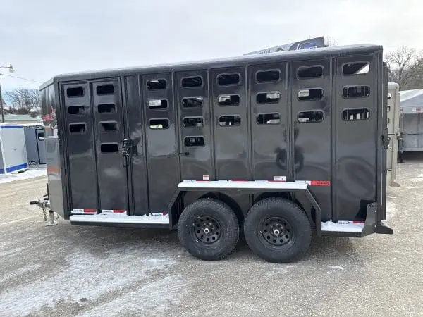 2026 EAGLE X 16'X6'8" LIVESTOCK TRAILER WITH 2-5200LB AXLES RO0545