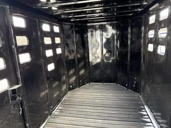 2026 EAGLE X 16'X6'8" LIVESTOCK TRAILER WITH 2-5200LB AXLES RO0545