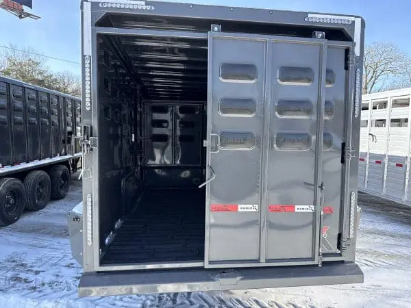 2026 EAGLE X 28'X7' LIVESTOCK TRAILER WITH 3-7000LB AXLES RO0864