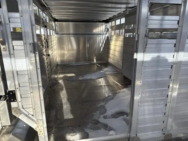 2026 DURALITE 25'X96" TRAIL DRIVE GOOSENECK STOCK TRAILER 2-7000LB AXLES RO2765