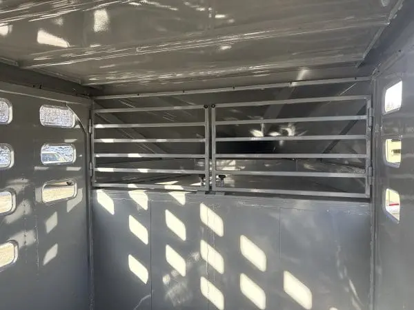 2026 EAGLE X 24'X6'8" LIVESTOCK TRAILER WITH 2-7000LB AXLES RO0835