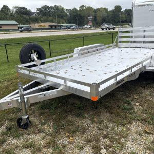 2026 BEARTRACK BTT81170S ALUMINUM DECK ALUMINUM WHEELS 2-3500LB AXLES BI-FOLD GATE 26017