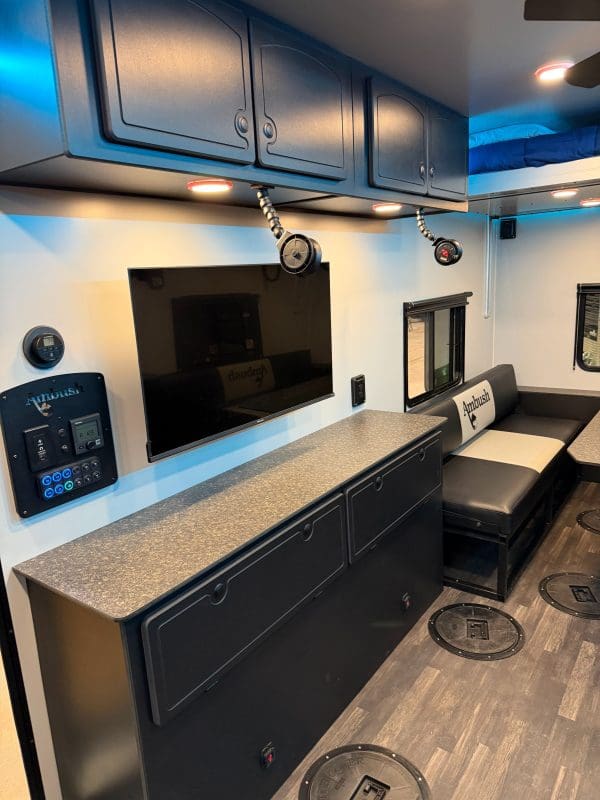 2026 AMBUSH CONQUEST 220 TANDEM AXLE 8.5X22 4826