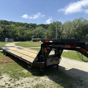 2026 RAWMAXX FDXD40GN30K  40X102 GOOSENECK WITH 2-16,000 POUND AXLES RO4749