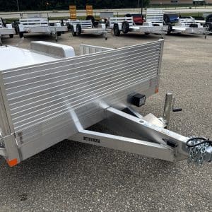 2026 BEARTRACK BTT81192SL WITH 2-3500LB AXLES FRONT ROCK GUARD AND SIDE LOAD RAMPS RO2185