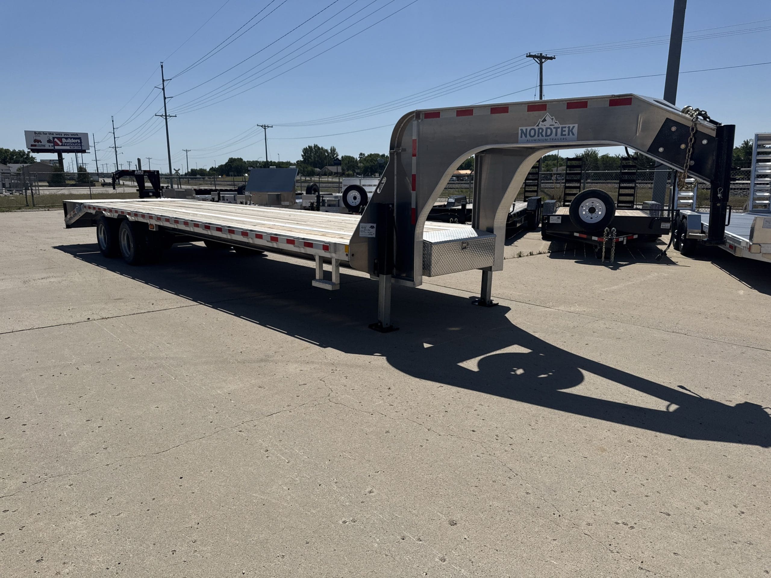2025 Nordtek 32X102 Gooseneck With 2-12000LB Axles, Galvanized Wheels DL0357